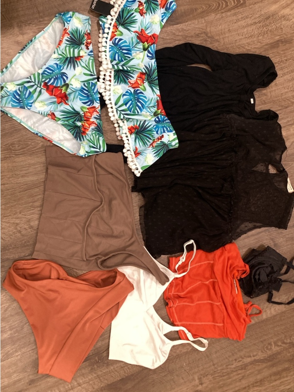 Size medium bundle - Picture 7 of 7